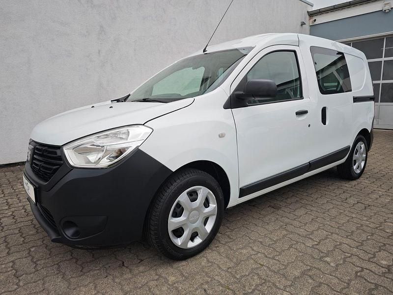 Weiß Gebraucht 2019 Dacia Dokker Express Essentiel Van | 5.990 € (Fairer Preis) - Bild 1/4