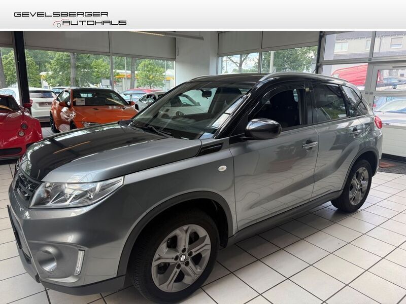 Grau Gebraucht 2018 Suzuki Vitara Comfort SUV | 15.980 € - Bild 1/4
