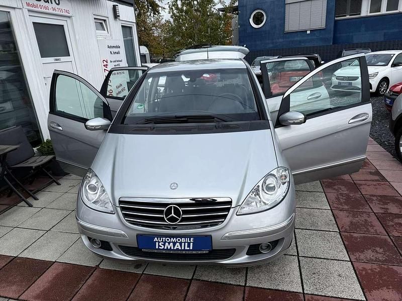 Polarsilber Gebraucht 2005 Mercedes A180 Kleinwagen | 2.890 € (Fairer Preis) - Bild 1/4