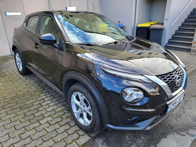 Schwarz Gebraucht 2021 Nissan Juke Acenta SUV | 13.500 € (Superpreis) - Bild 1/4