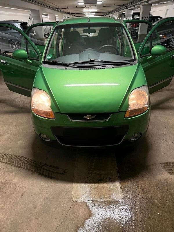 Gebraucht Chevrolet Caprice 60 PS (44 kW) 2009 Grün Limousine