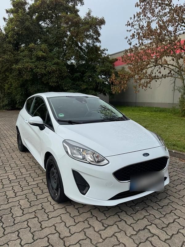 Weiß Gebraucht 2020 Ford Fiesta Kleinwagen | 6.999 € (Guter Preis) - Bild 1/4