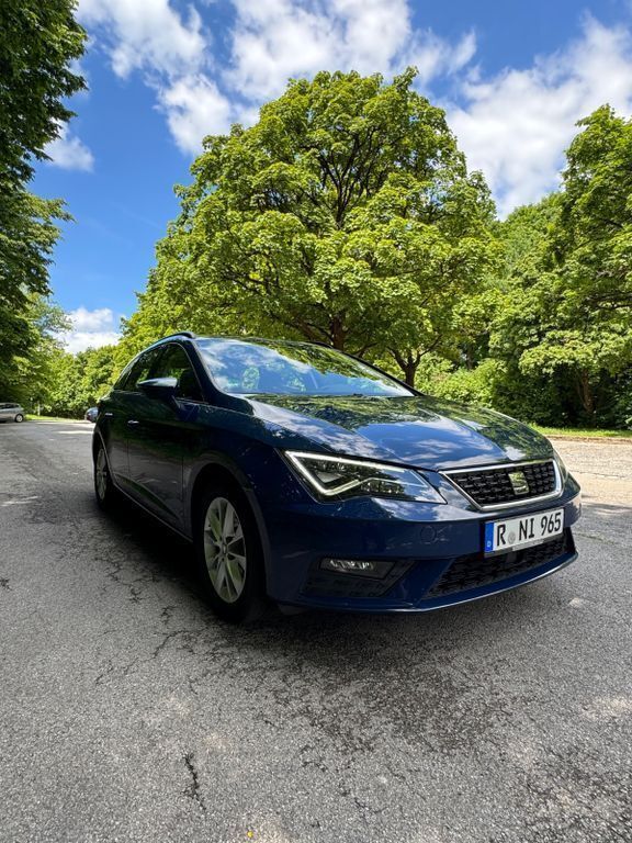 Blau Gebraucht 2018 Seat Leon ST Kombi | 9.700 € (Fairer Preis) - Bild 1/4