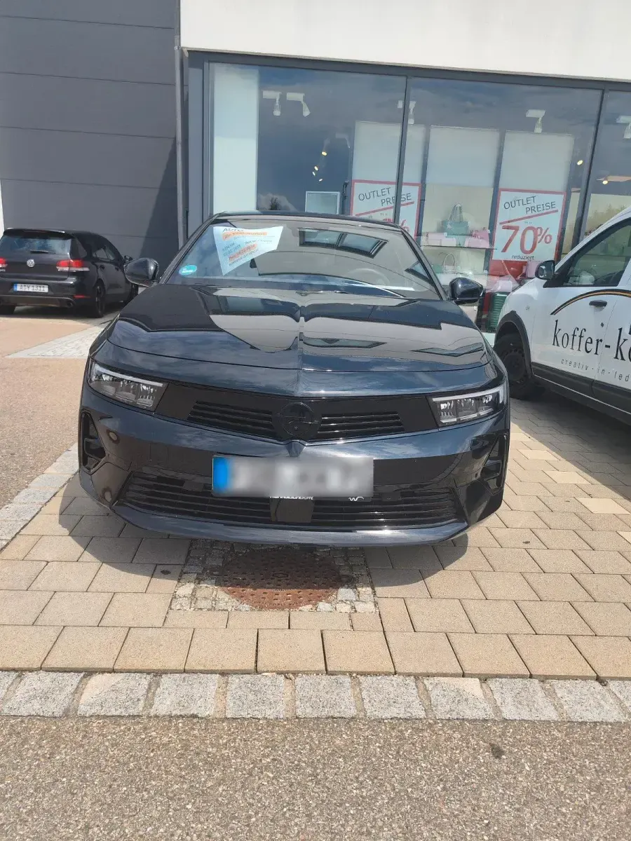Gebraucht Opel Astra 130 PS (95 kW) 2025 Schwarz Kleinwagen