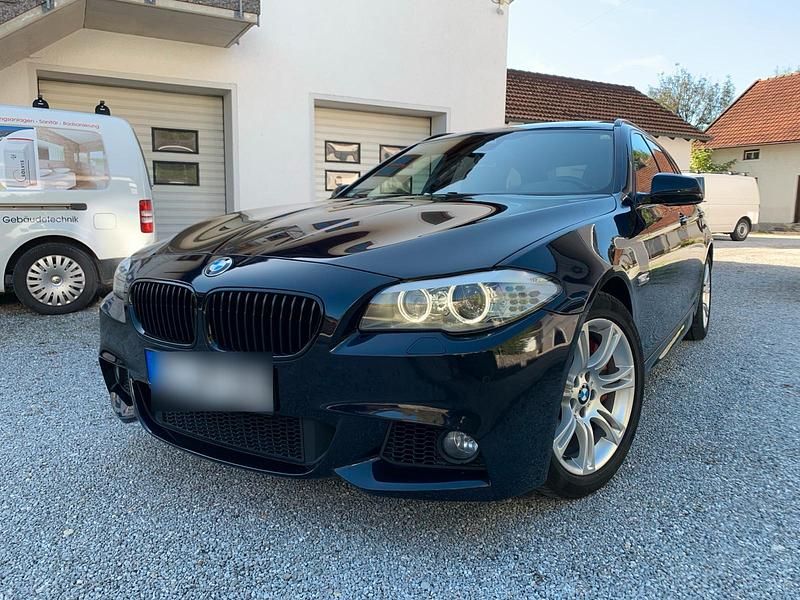 Schwarz Gebraucht 2013 BMW 535 M Sport Kombi | 14.950 € (Superpreis) - Bild 1/4