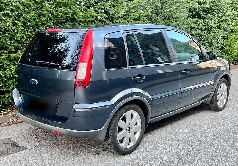 Second-hand Ford Fusion 80 CP (58 kW) 2006 Gri Hatchback