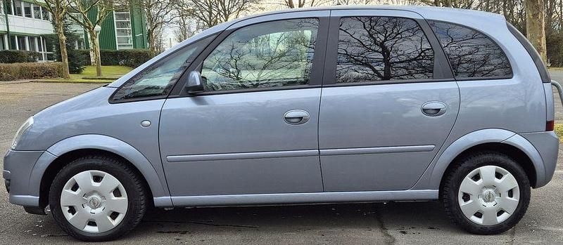 Grau Gebraucht 2005 Opel Meriva Van | 1.500 € (Guter Preis) - Bild 1/4