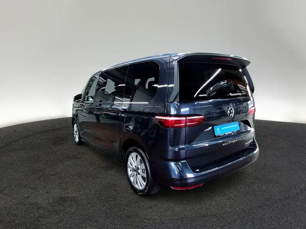 Używany VW T7 Life 245 KM (180 kW) 2025 Niebieski Van