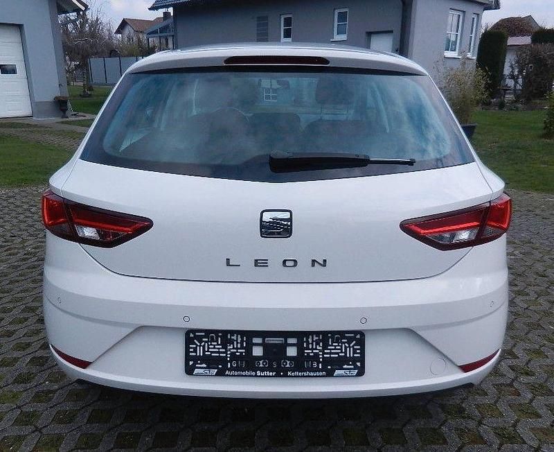 Gebraucht Seat Leon Style 131 PS (96 kW) 2019 Weiß Limousine