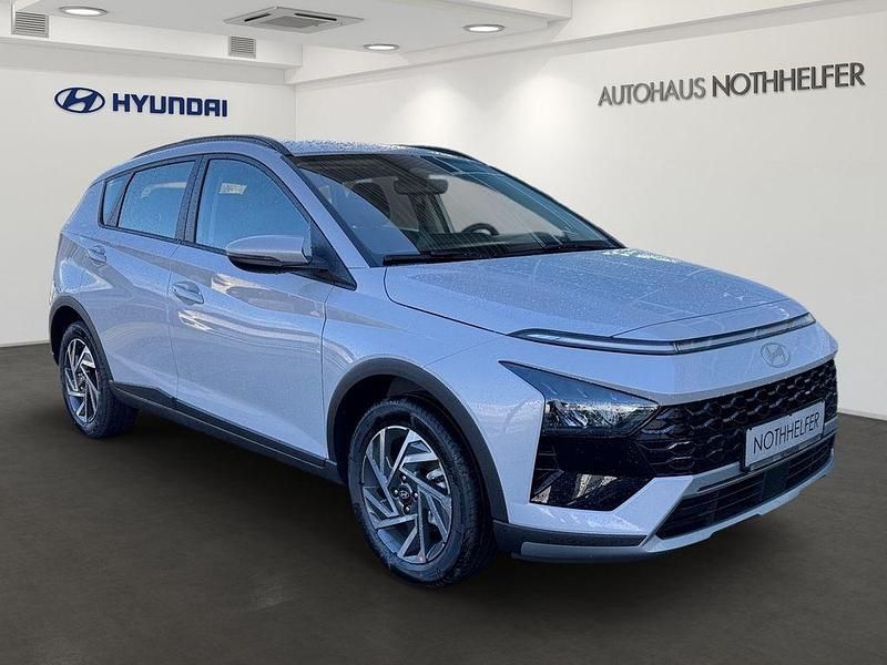Neu Hyundai Bayon Trend 101 PS (74 kW) 2025 Lumen grey / mic SUV