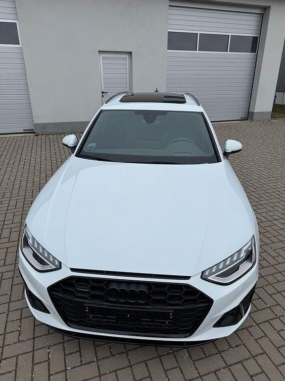 Gebraucht Audi A4 S-Line 204 PS (150 kW) 2022 Weiß Kombi
