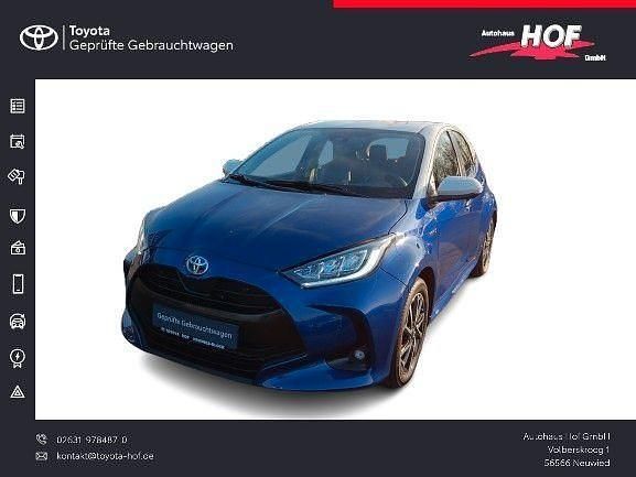 Blau Gebraucht 2021 Toyota Yaris Limousine | 18.490 € (Fairer Preis) - Bild 1/4