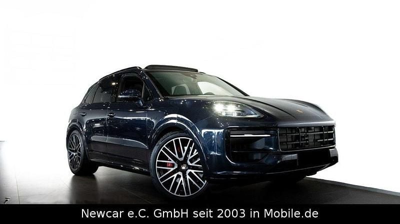 Blau Neu 2025 Porsche Cayenne S E-Hybrid SUV | 143.980 € (Superpreis) - Bild 1/4
