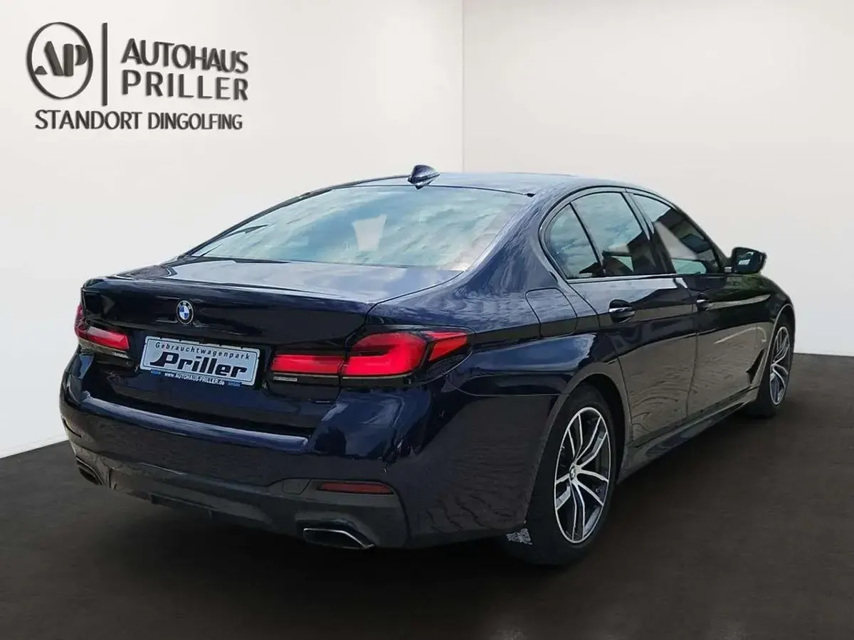 Gebraucht BMW 540 M Sport 333 PS (244 kW) 2021 Tansanitblau ii metallic Limousine