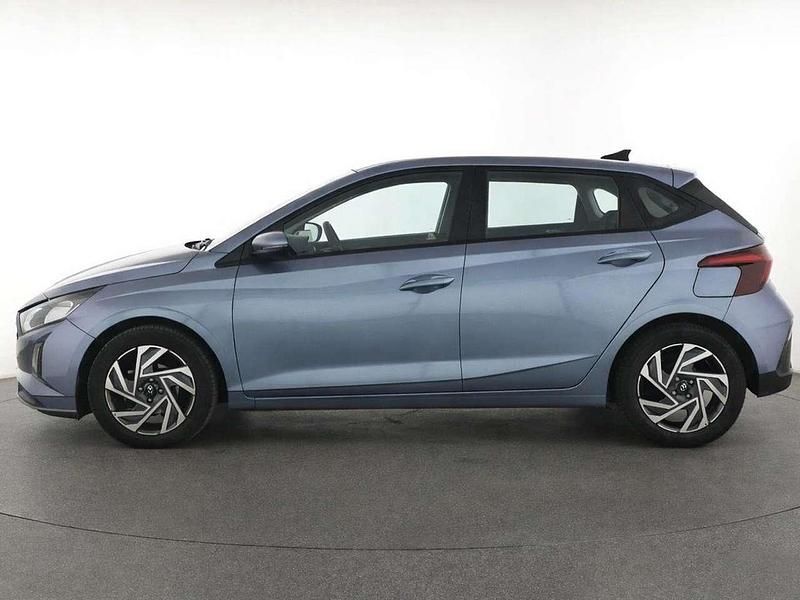Neu Hyundai i20 101 PS (74 kW) 2025 Meat blue Kleinwagen