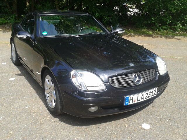 Gebraucht Mercedes SLK230 197 PS (144 kW) 2004 Schwarz Cabrio