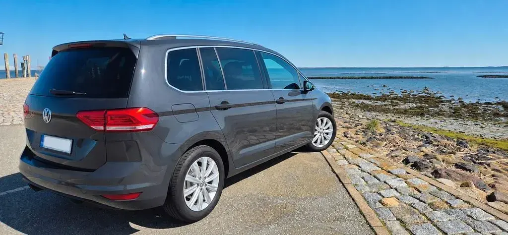 Gebraucht VW Touran Highline 190 PS (139 kW) 2018 Grau Van / Kleinbus