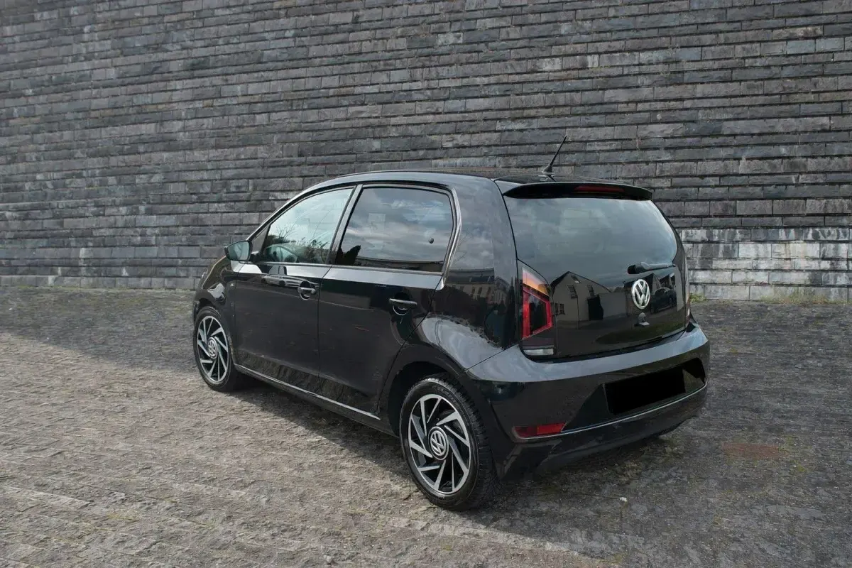 Second-hand VW up! Join 75 CP (55 kW) 2019 Negru Hatchback