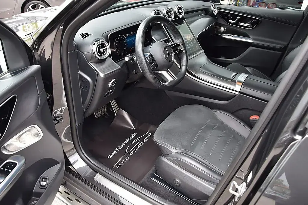 Gebraucht Mercedes GLC220 AMG line 197 PS (144 kW) 2023 Grau SUV