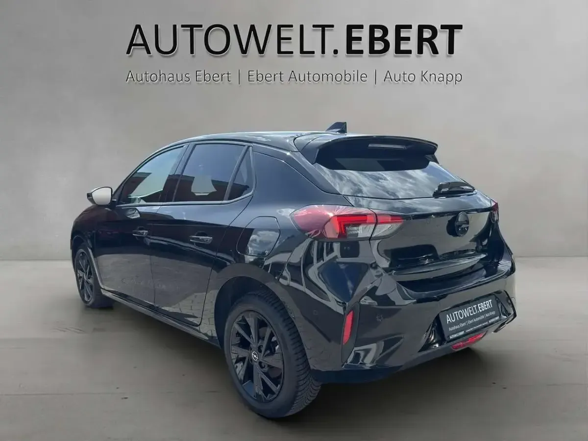 Gebraucht Opel Corsa 101 PS (74 kW) 2024 Schwarz Kleinwagen