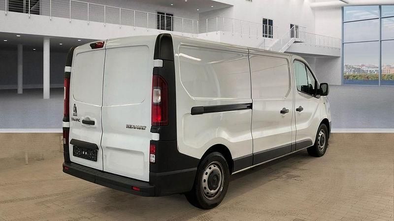 Gebraucht Renault Trafic Komfort 120 PS (88 kW) 2021 Weiß Van / Kleinbus