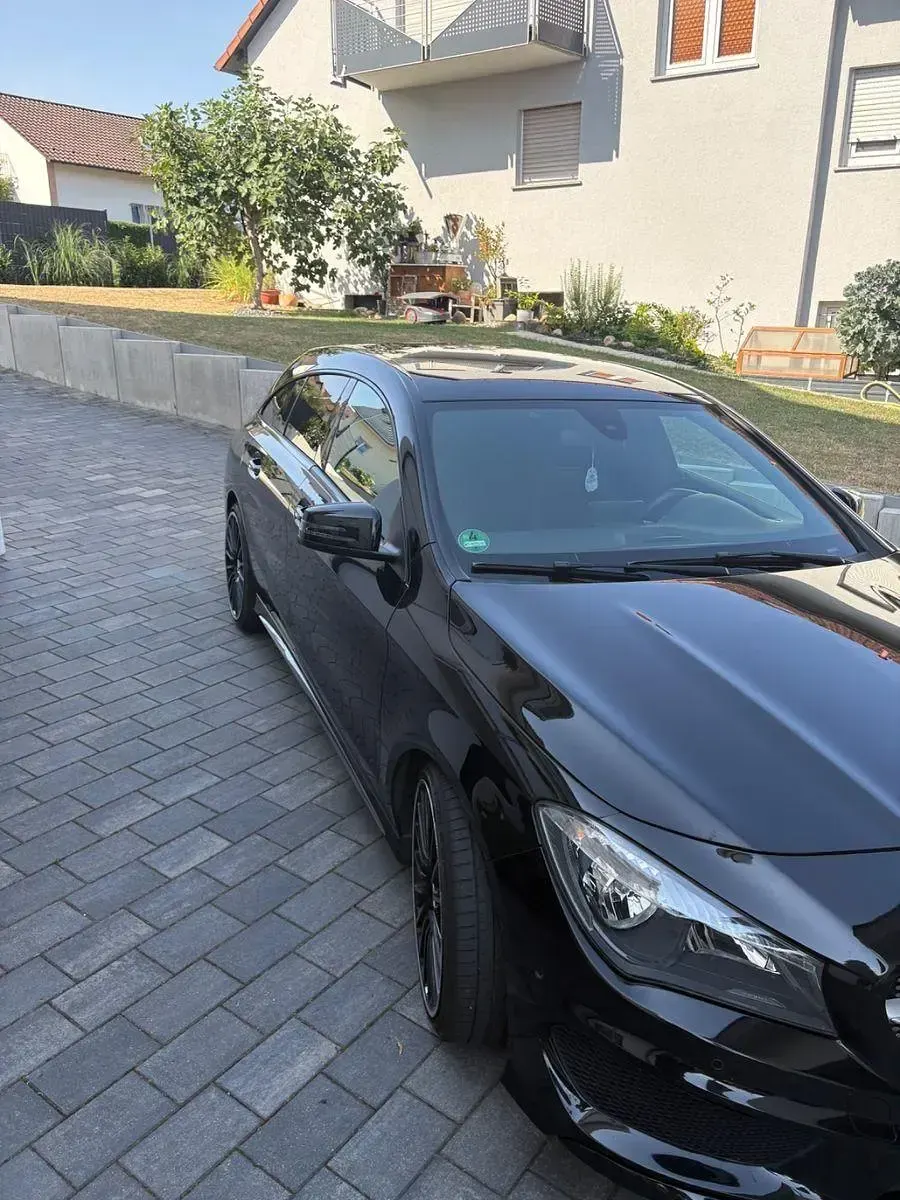 Gebraucht Mercedes CLA200 Shooting Brake AMG line 156 PS (114 kW) 2016 Schwarz Kombi