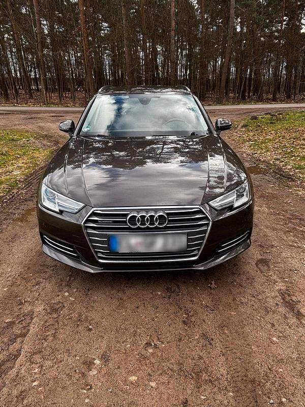 Gebraucht Audi A4 Sport 190 PS (139 kW) 2017 Braun Kombi