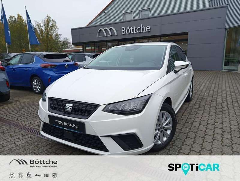 "candy" weiss Gebraucht 2024 Seat Ibiza Style Limousine | 17.980 € (Guter Preis) - Bild 1/4