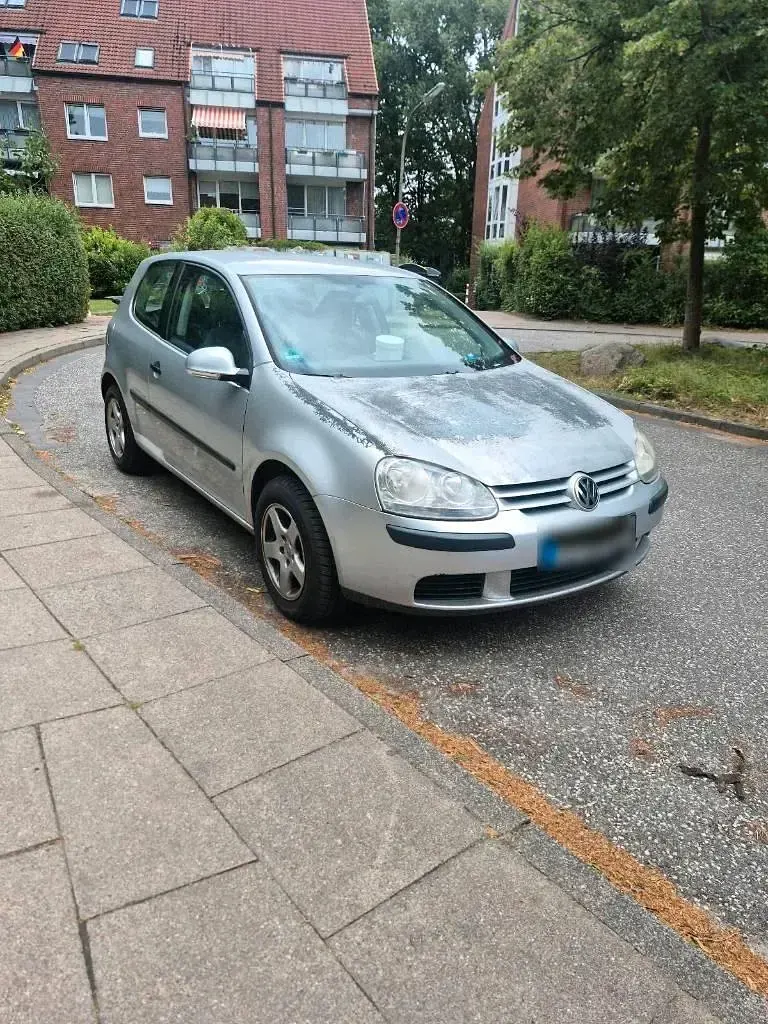 Gebraucht VW Golf V 75 PS (55 kW) 2004 Silber Kleinwagen