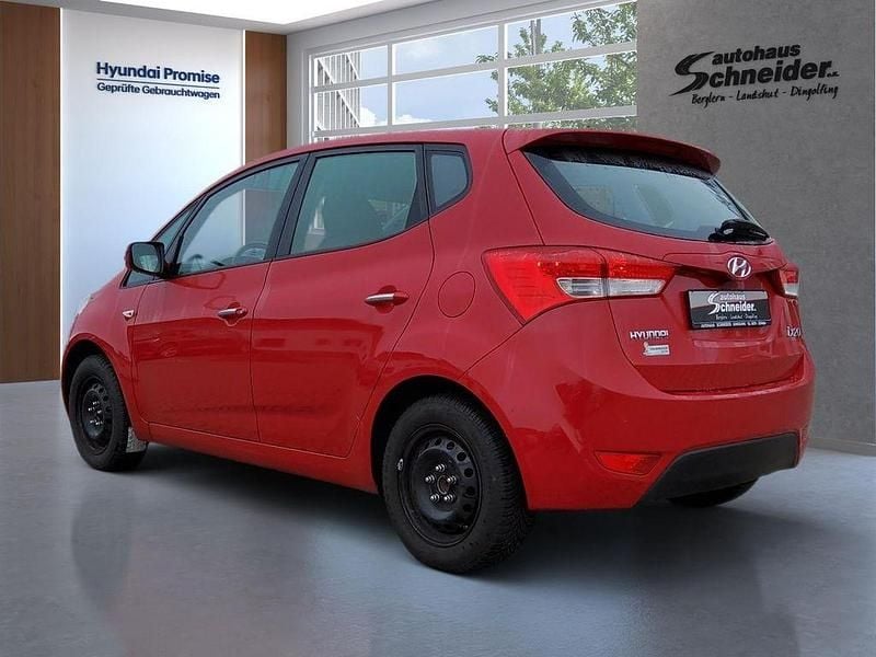 Gebraucht Hyundai ix20 Edition 90 PS (66 kW) 2014 Rot Kleinwagen