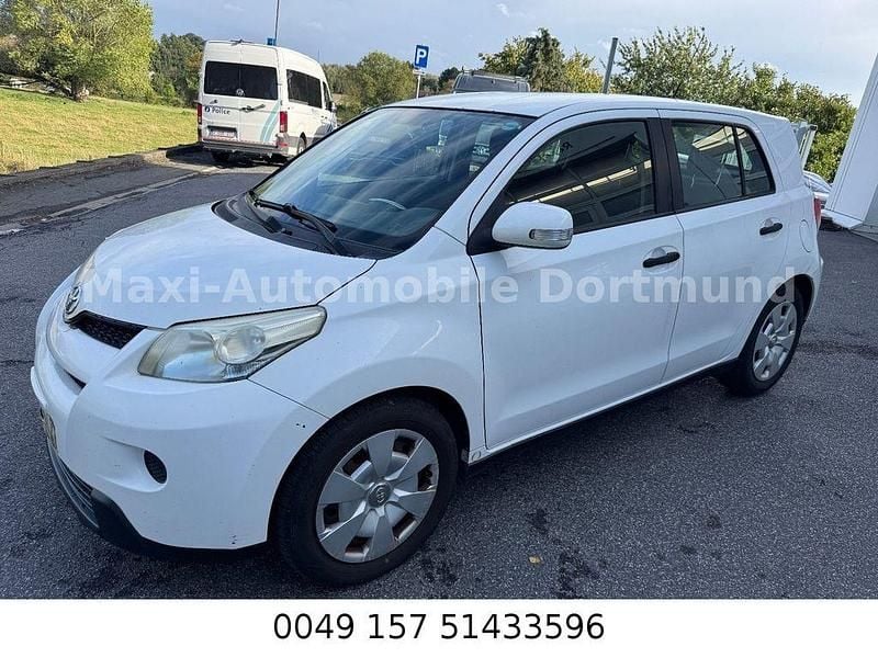 Weiß Gebraucht 2010 Toyota Urban Cruiser SUV | 3.330 € (Guter Preis) - Bild 1/4