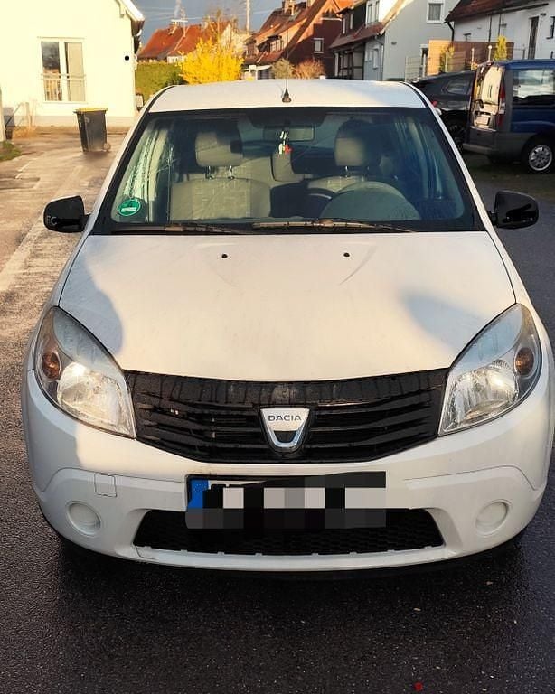 Gebraucht Dacia Sandero 75 PS (55 kW) 2009 Weiß Limousine