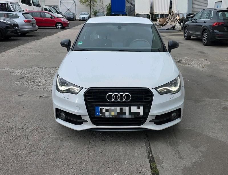 Gebraucht Audi A1 S-Line 86 PS (63 kW) 2013 Weiß Kleinwagen