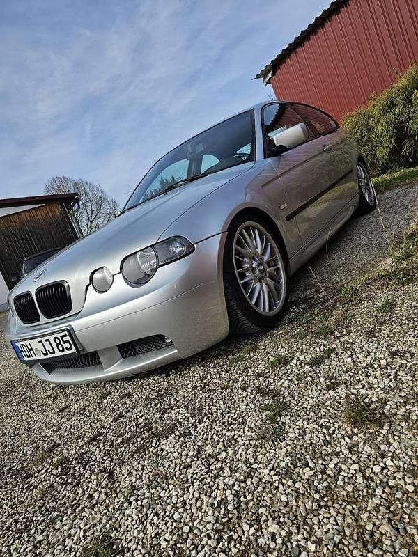Gebraucht BMW 316 116 PS (85 kW) 2002 Silber Limousine
