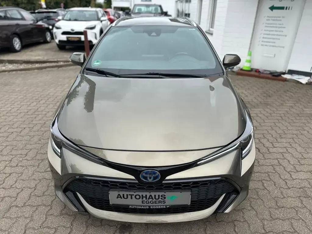 Gebraucht Toyota Corolla Club 122 PS (89 kW) 2019 Braun Kombi