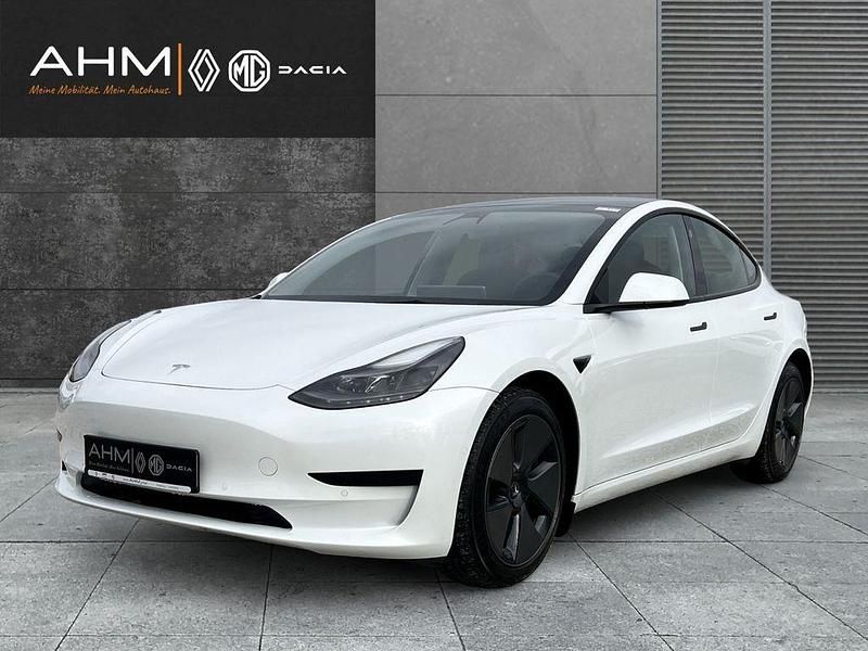 Gebraucht Tesla Model 3 Standard Range 239 kW (325 PS) 2021 Weiß Limousine