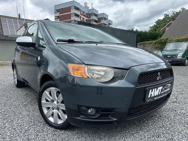 Grau Gebraucht 2009 Mitsubishi Colt Kleinwagen | 2.800 € (Fairer Preis) - Bild 1/4