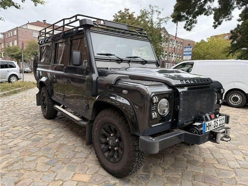 Schwarz Gebraucht 2016 Land Rover Defender SUV | 59.999 € (Fairer Preis) - Bild 1/4