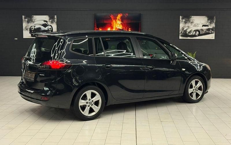 Gebraucht Opel Zafira 140 PS (102 kW) 2012 Schwarz Van / Kleinbus