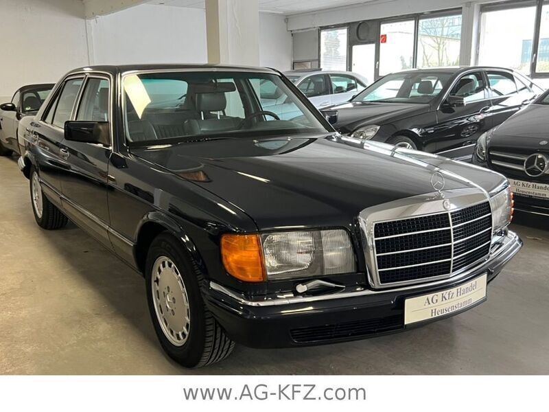 Blau Gebraucht 1985 Mercedes 380 Classic Limousine | 29.990 € - Bild 1/4