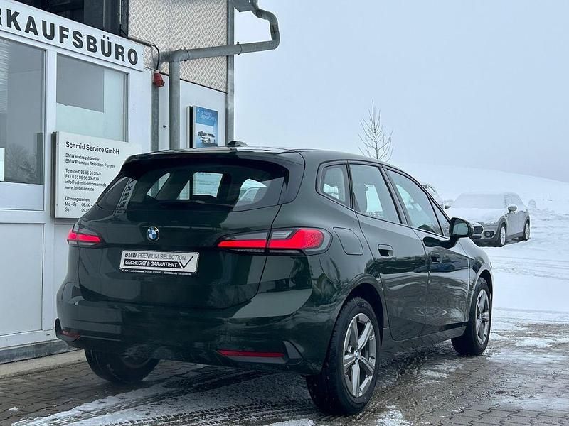 Gebraucht BMW 220 Active Tourer 170 PS (125 kW) 2025 Grün Van / Kleinbus