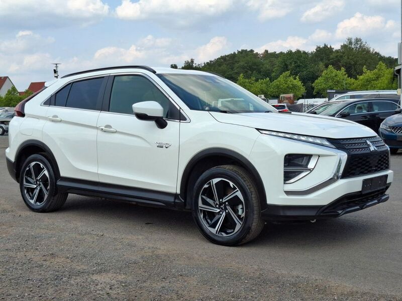 Weiß Gebraucht 2022 Mitsubishi Eclipse Cross SUV | 15.999 € (Superpreis) - Bild 1/4