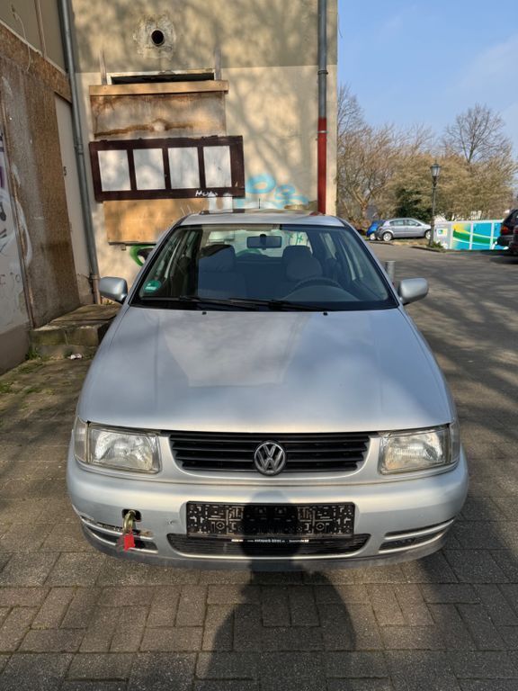 Gebraucht 1998 VW Polo Basis Limousine | 650 € (Fairer Preis) - Bild 1/4