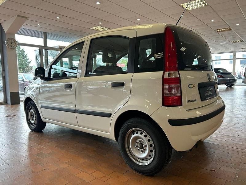 Gebraucht Fiat Panda Classica 69 PS (50 kW) 2012 Weiß Kleinwagen