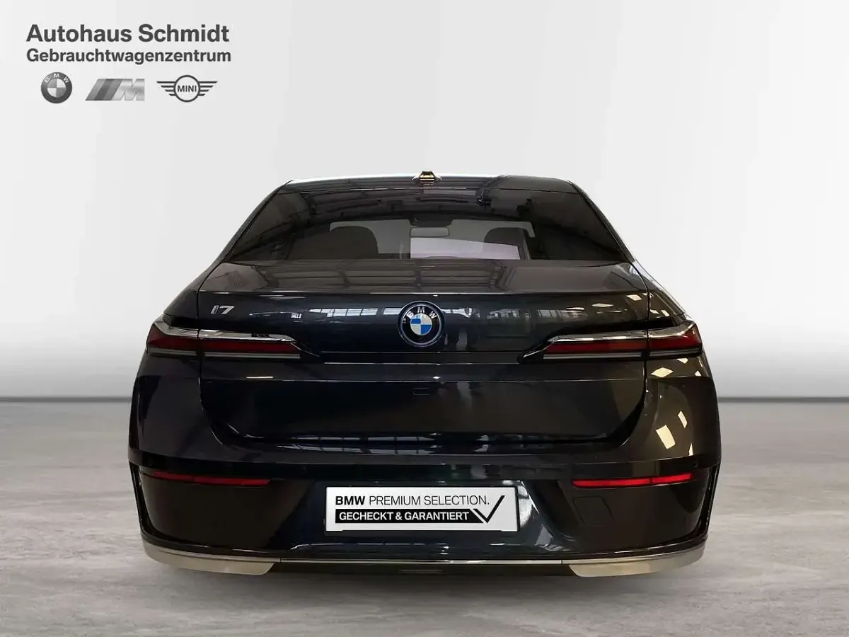 Gebraucht BMW i7 400 kW (544 PS) 2025 Sophistograu brillanteffekt Limousine