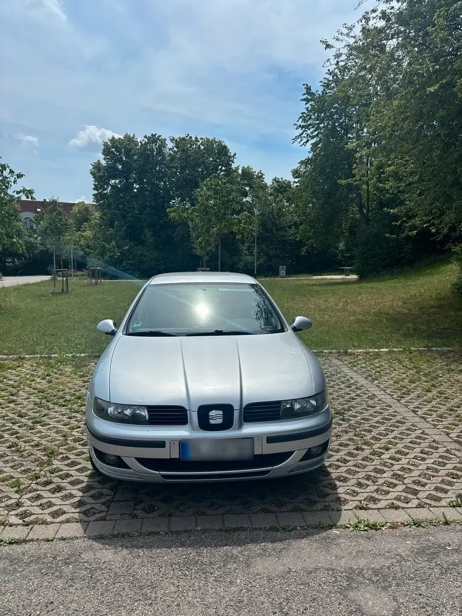 Gebraucht Seat Leon 105 PS (77 kW) 2006 Silber Kleinwagen
