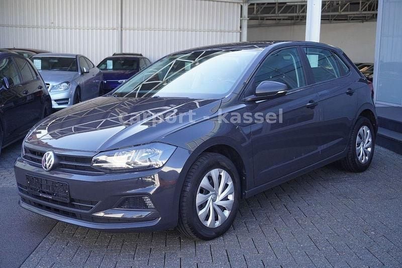 Gebraucht VW Polo Trendline 80 PS (58 kW) 2018 Grau Kleinwagen