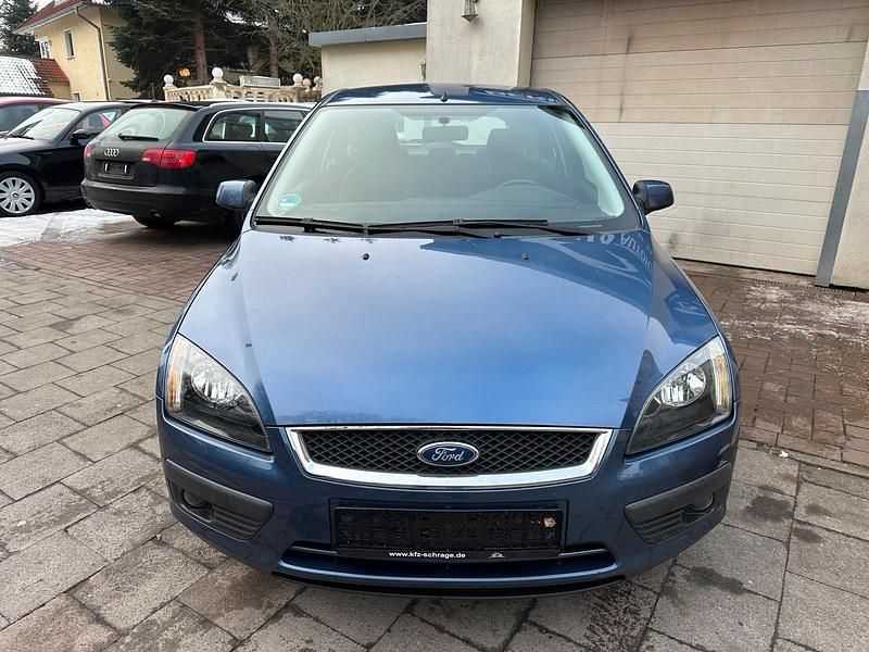 Gebraucht Ford Focus 101 PS (74 kW) 2005 Blau Limousine