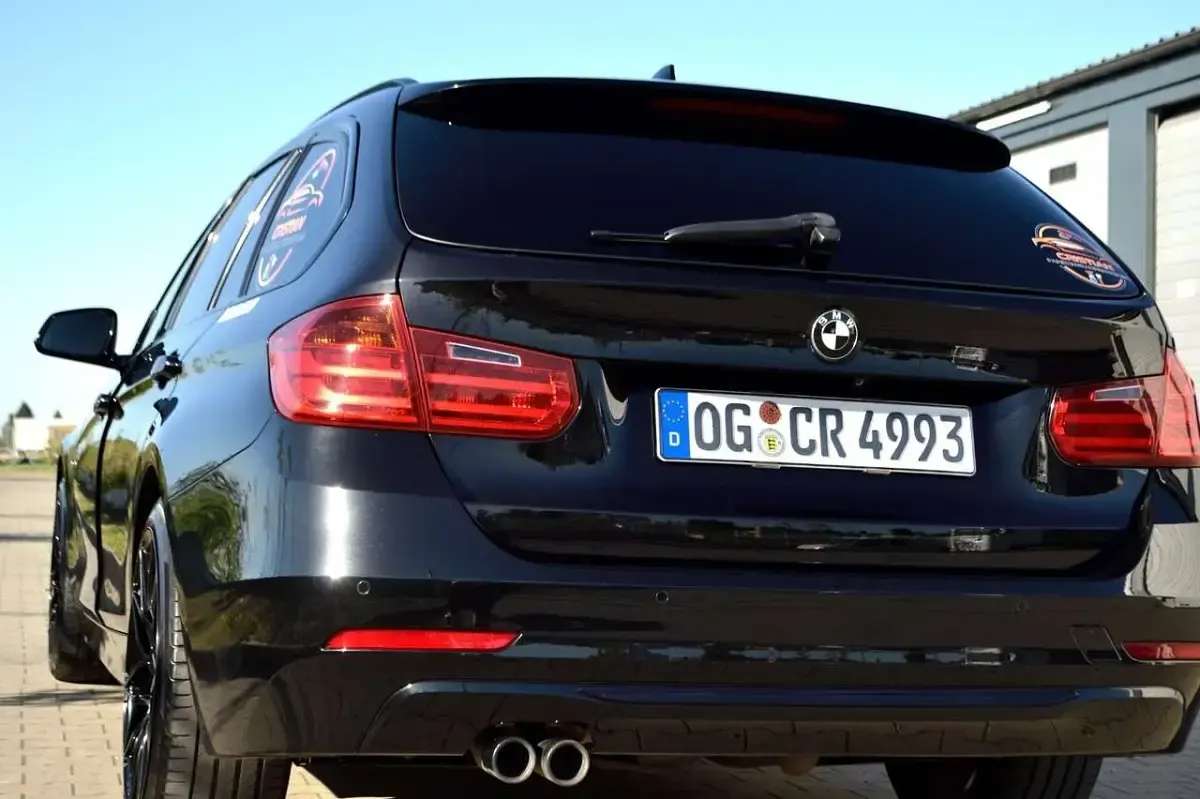 Gebraucht BMW 330 Sport Line 258 PS (189 kW) 2014 Kombi