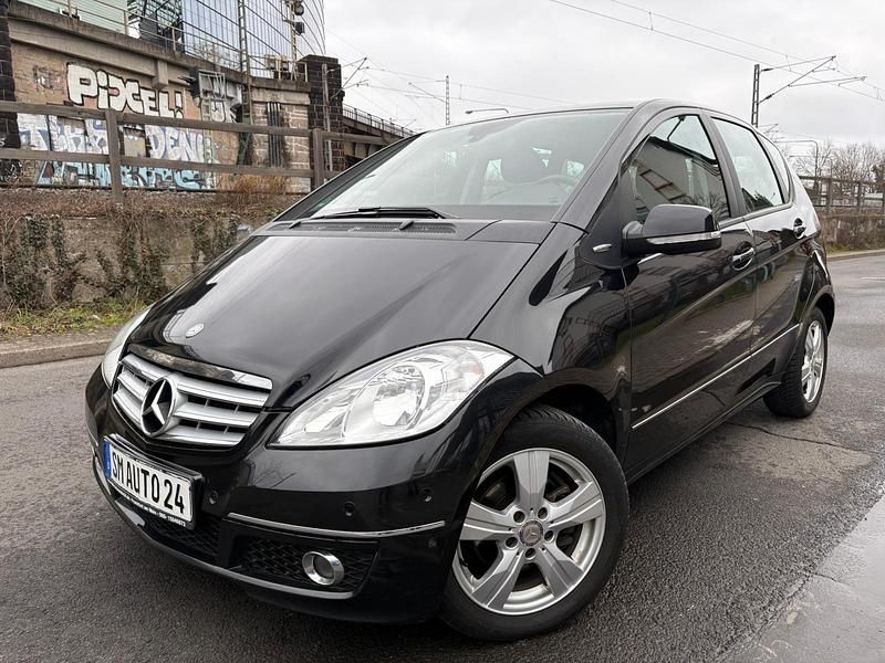 Gebraucht Mercedes A180 Avantgarde 109 PS (80 kW) 2010 Schwarz Limousine